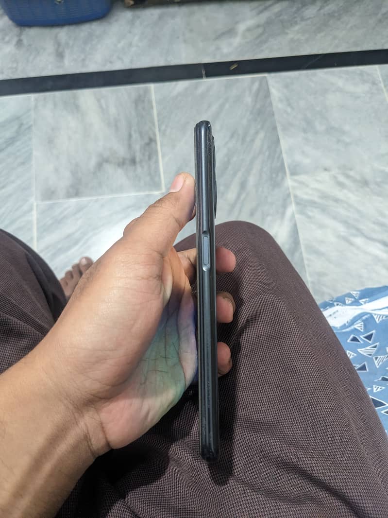 Realme 9i 5