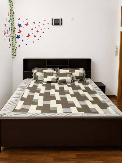 Bed Dressing Almari for Sale