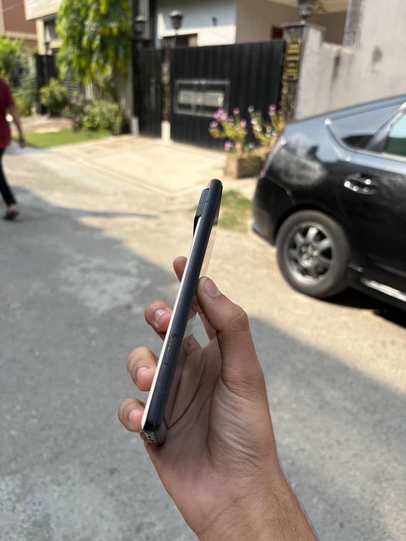 Google Pixel 6 3