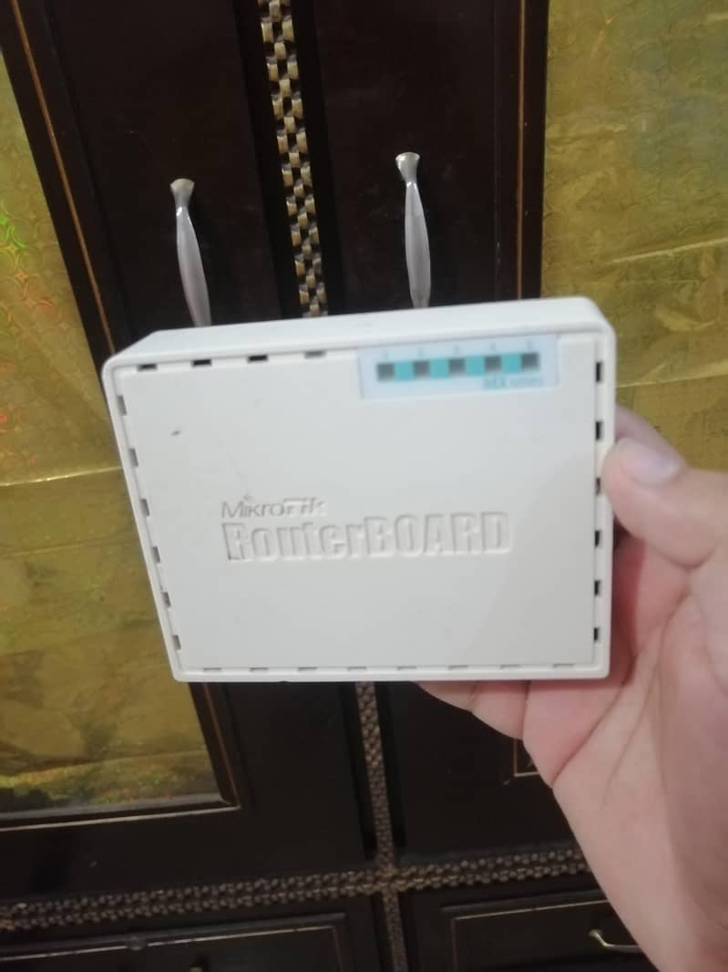 Mikrotik switch available 4