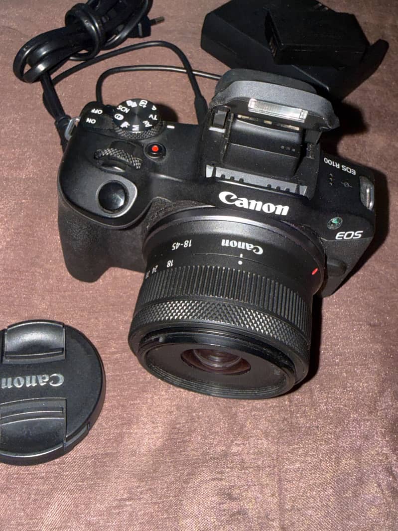 CANON EOS R100 4