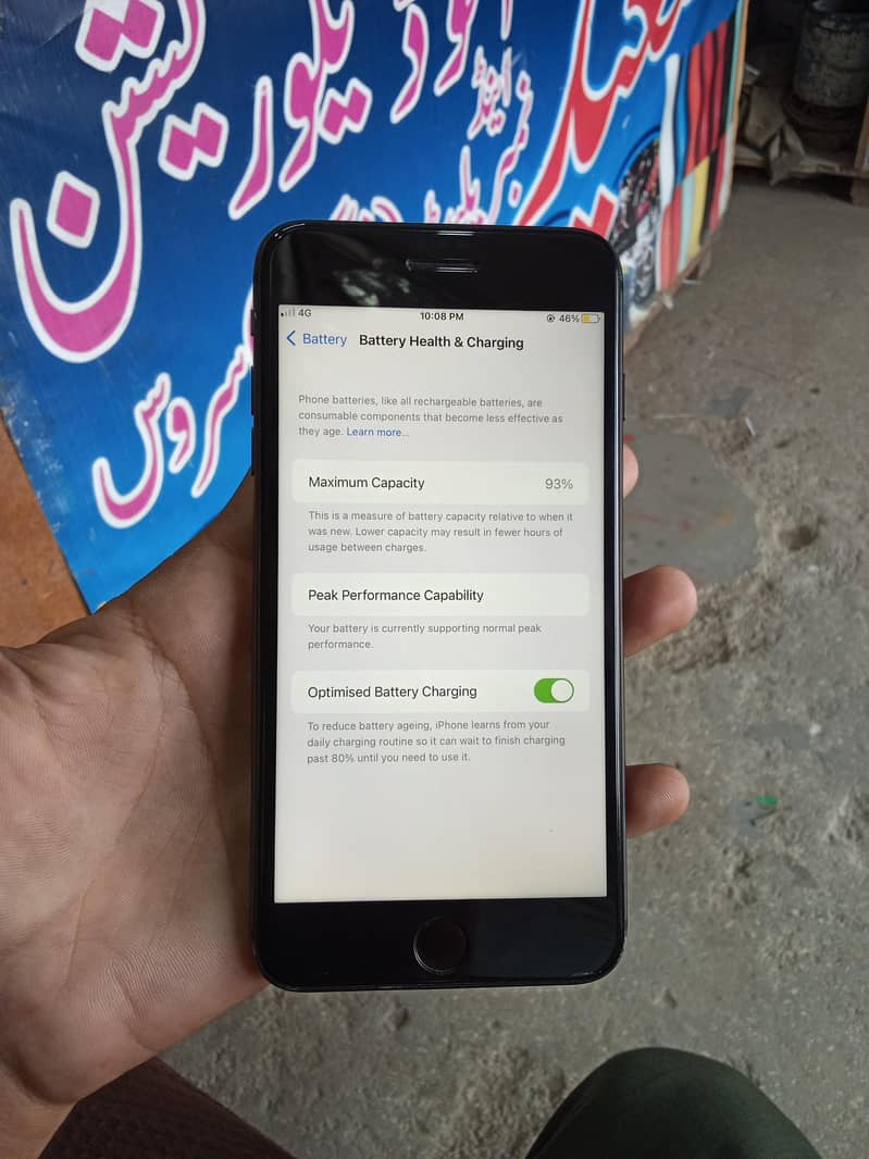 Apple iPhone 8 Plus 3