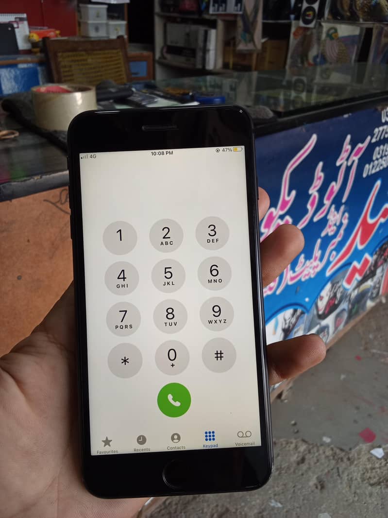 Apple iPhone 8 Plus 4