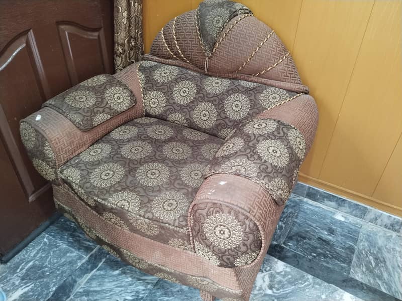 3 Seater+ 2 single Sofa Set 0