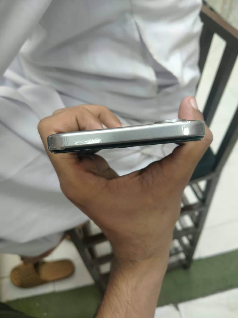 realme c100i 4