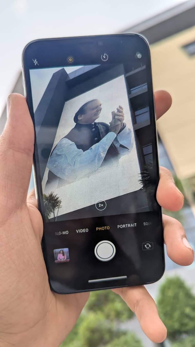 Apple iPhone X 4