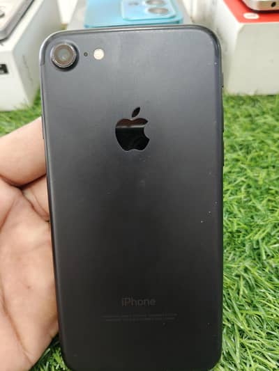 Apple iPhone 7