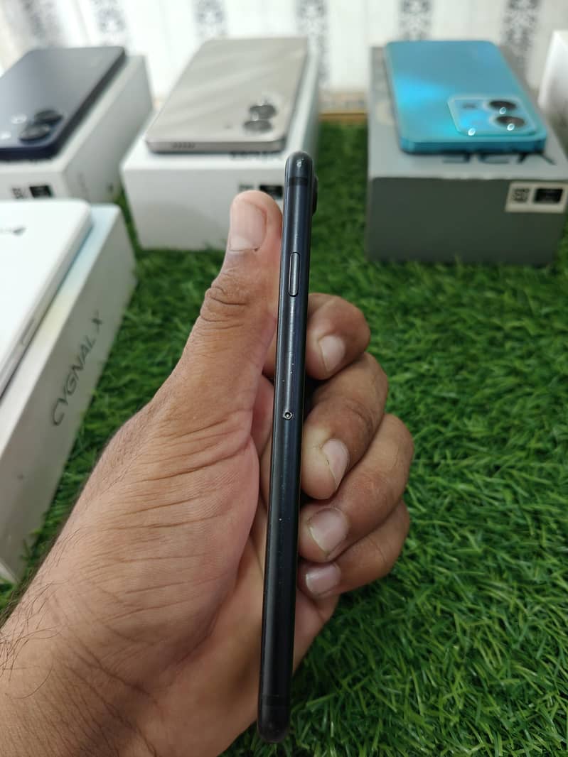 Apple iPhone 7 5