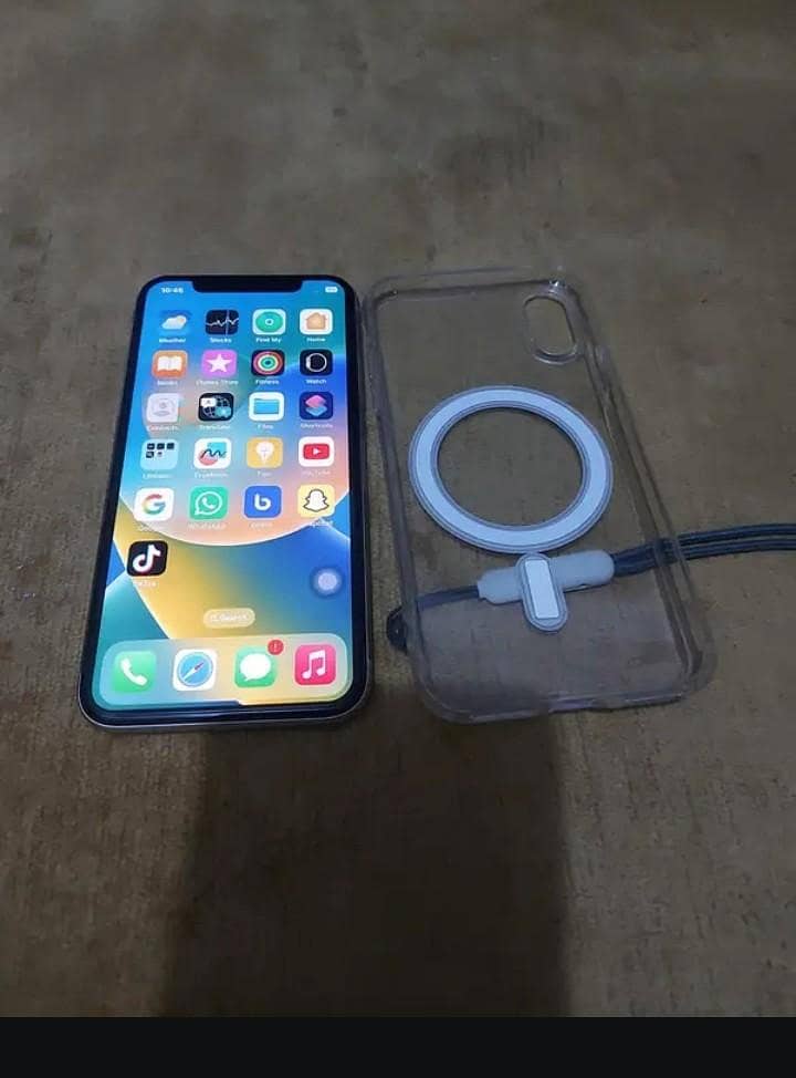 Apple iPhone X condition 10/10 1