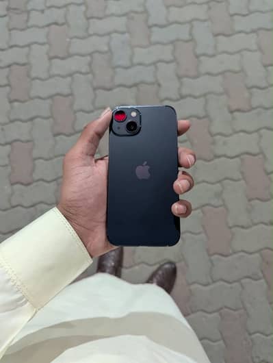 iPhone 13 128GB - 10/10 Condition (Water Pack