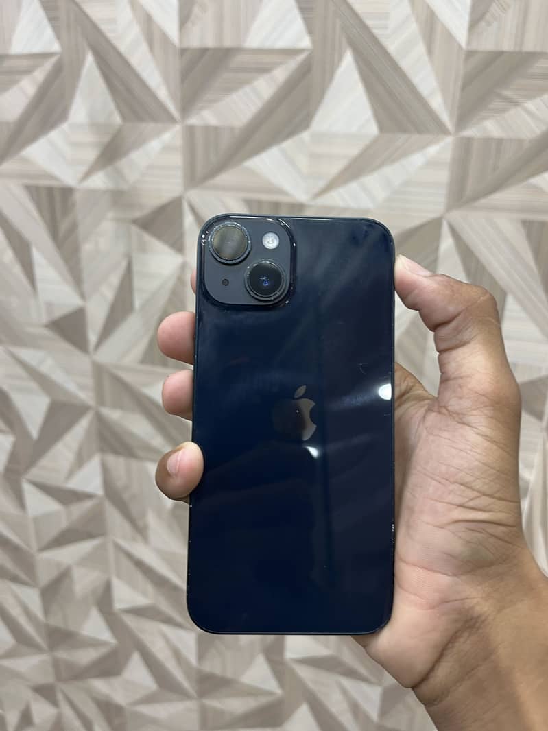 Apple iPhone 14 3