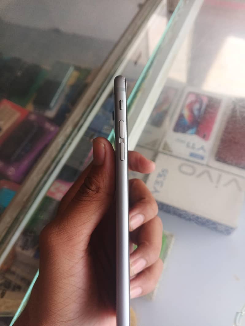 Apple iPhone 6S Plus 1