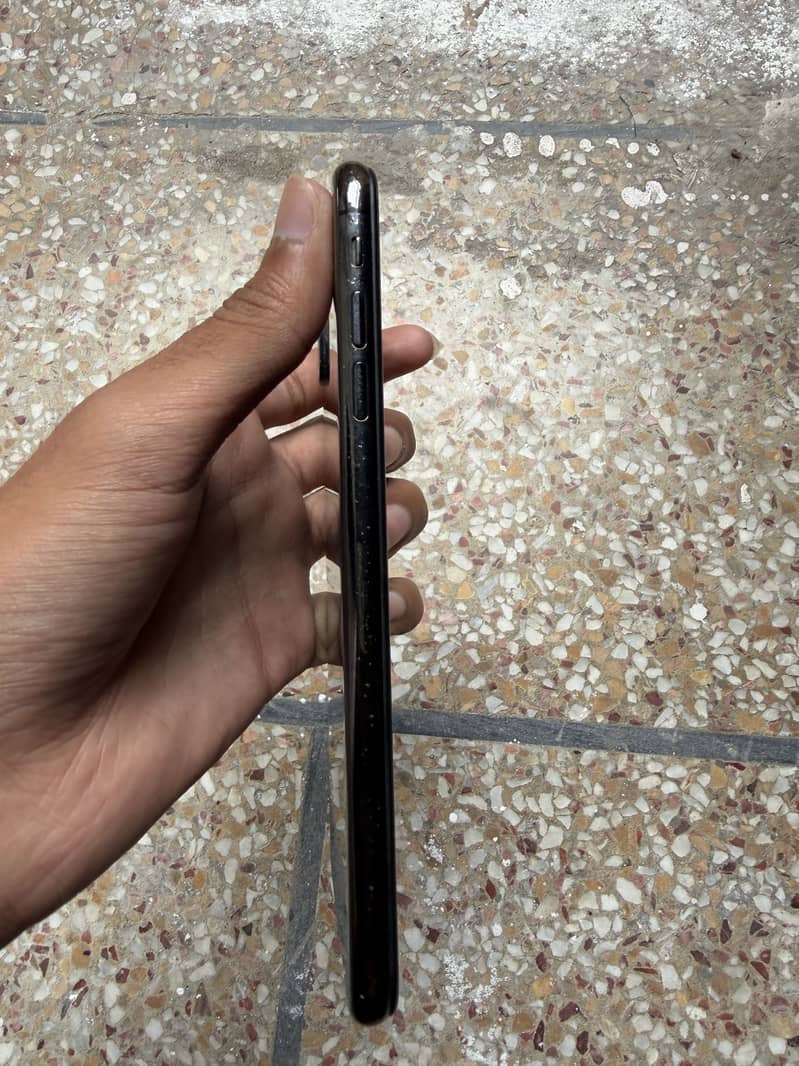 Apple iPhone XS Max 0