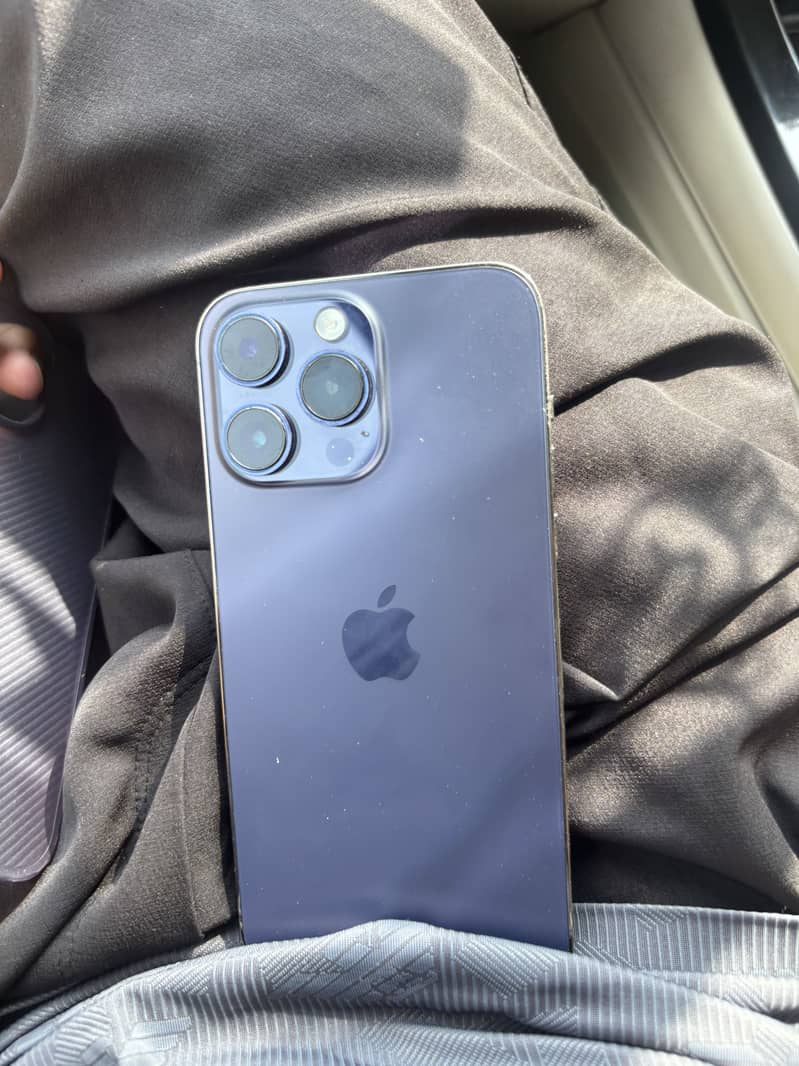 Apple iPhone 14 Pro Max 0