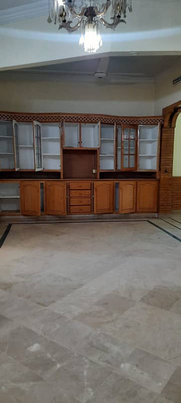 F-11/3 UPPER PORTION FOR RENT