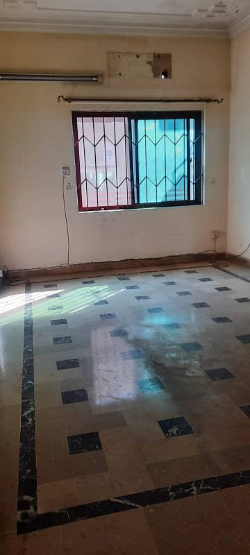 F-11/3 UPPER PORTION FOR RENT 5