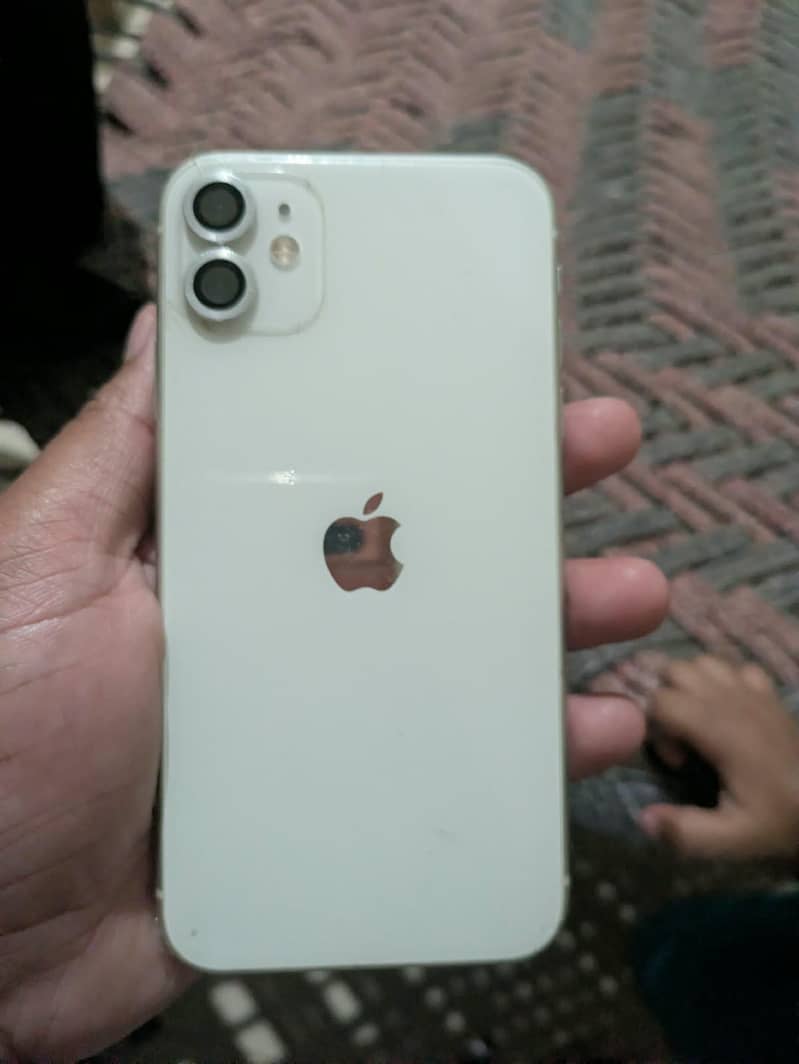 Apple iPhone 11 0