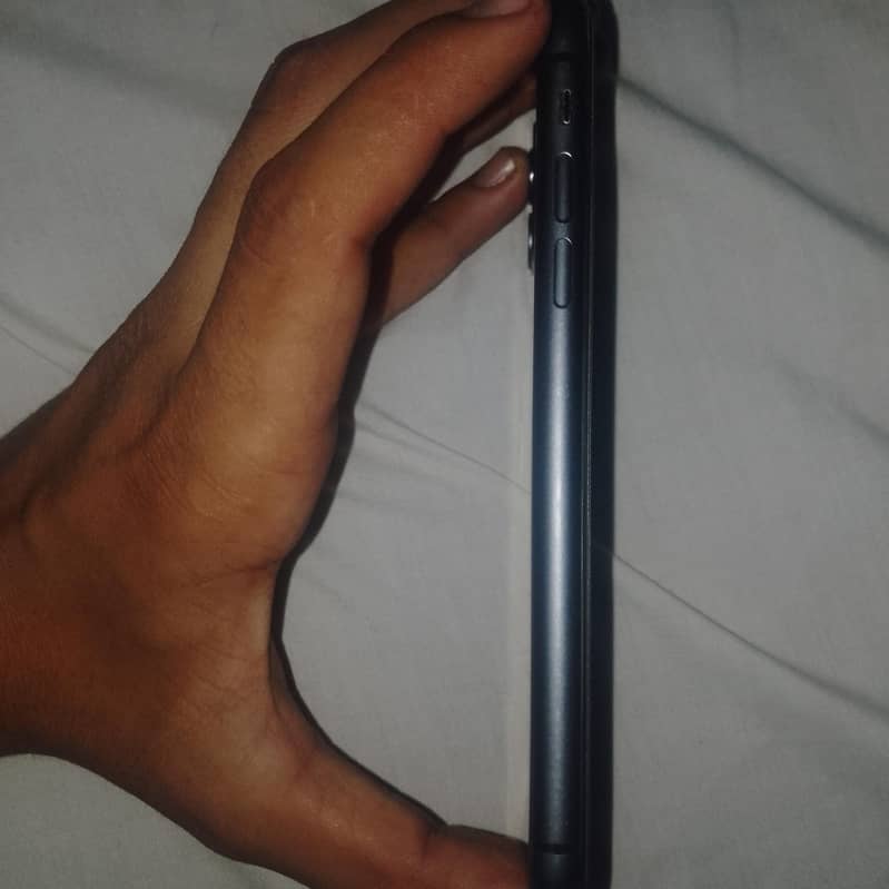 Apple iPhone 11 1
