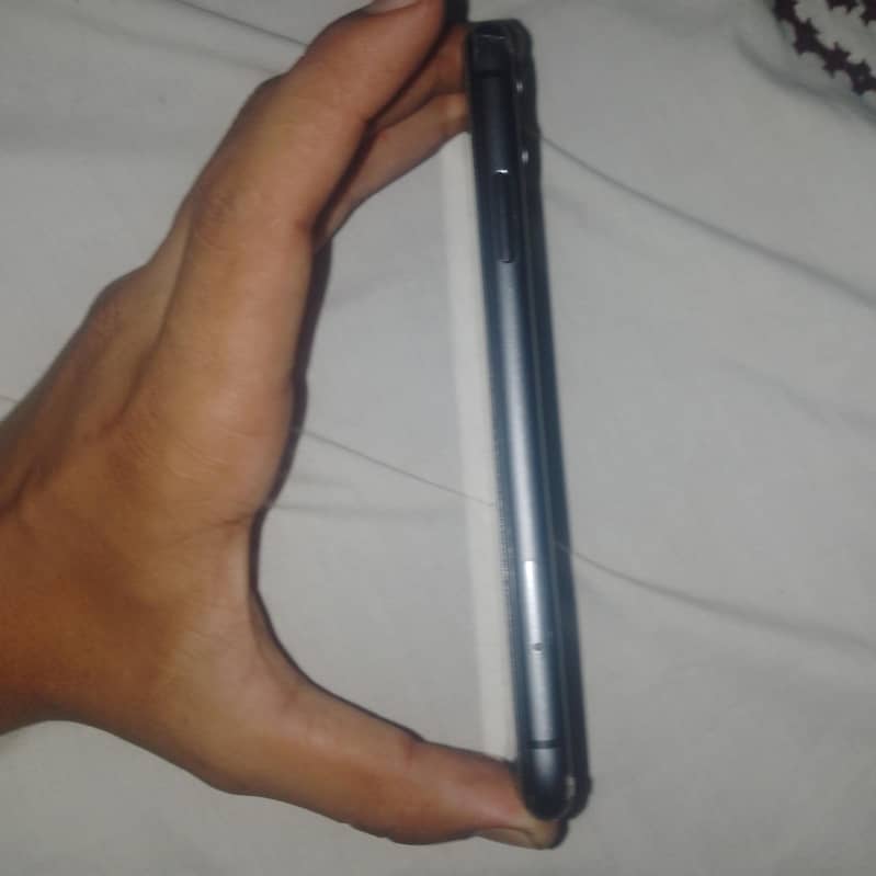 Apple iPhone 11 2