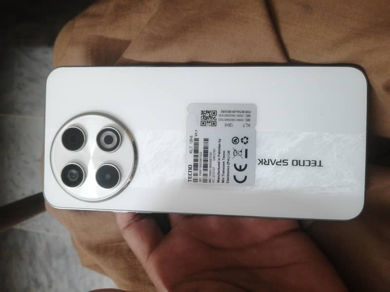 Tecno SPARK 30 Pro 0