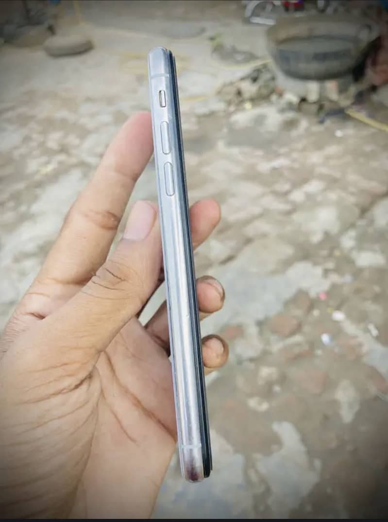 Apple iPhone X 1
