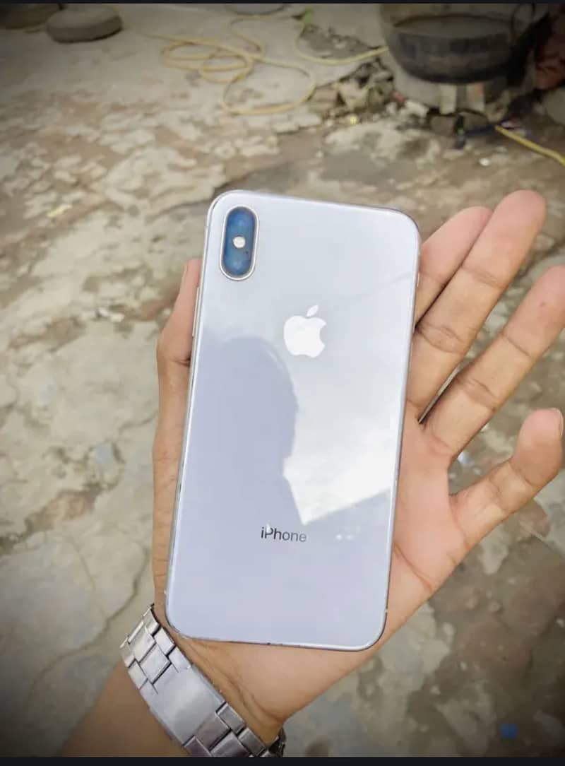 Apple iPhone X 4