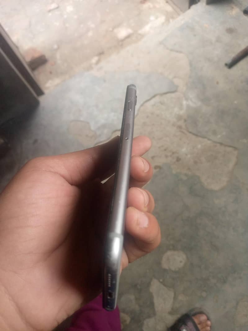 Apple iPhone 6 4