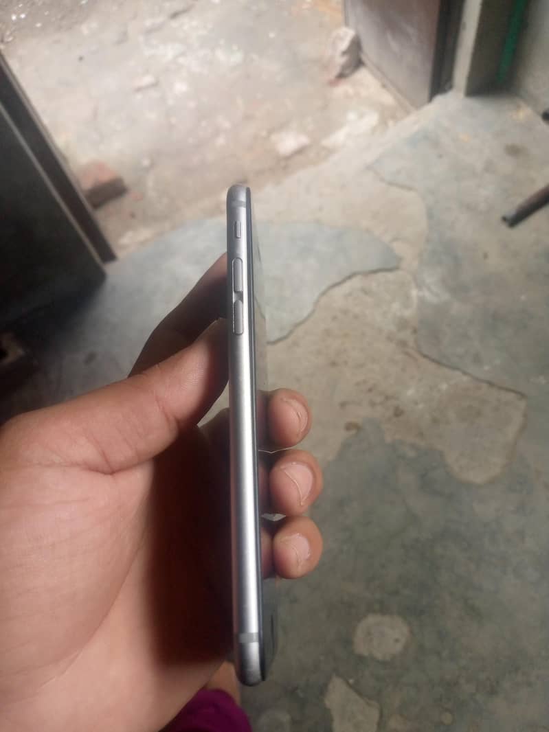 Apple iPhone 6 5