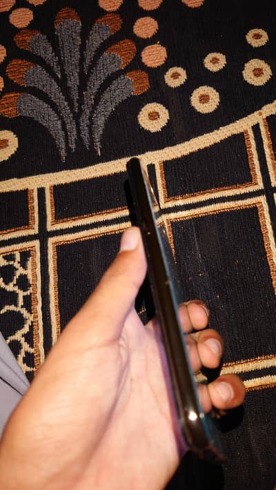 OPPO F9 Pro