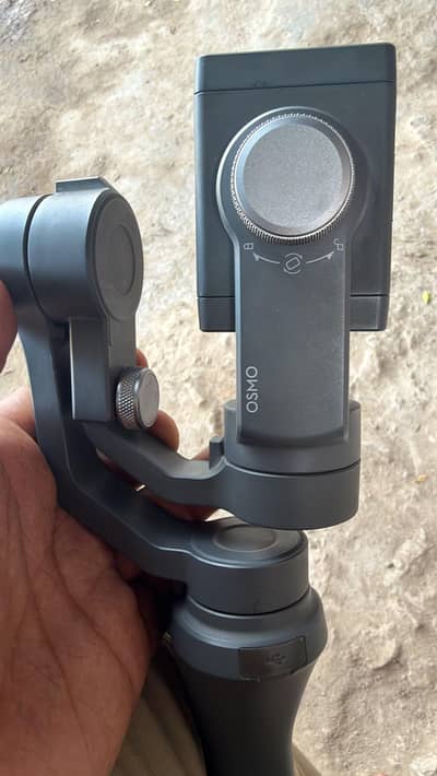 DJI Osmo Mobile 2