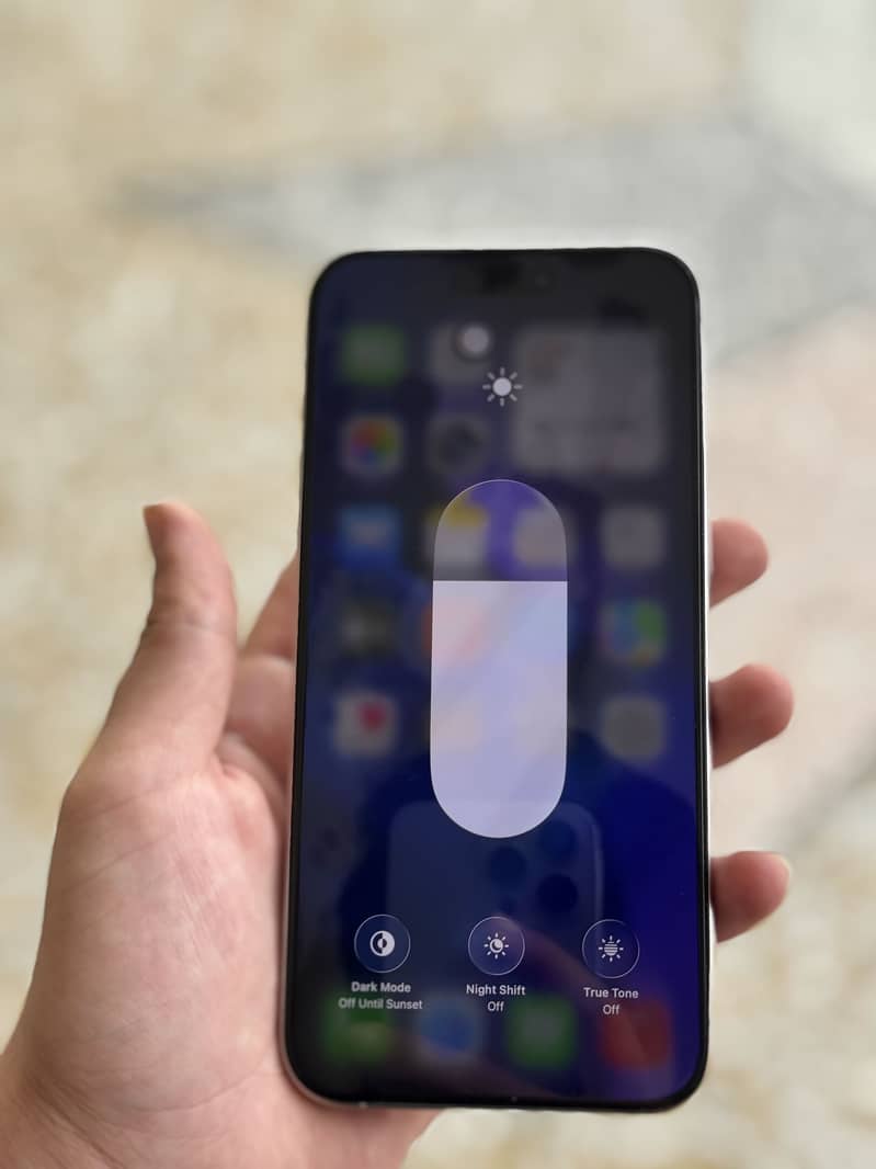 Apple iPhone 15 Pro Max 2