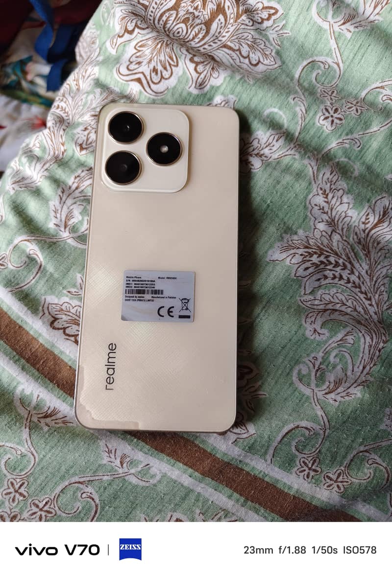 Realme C61 1