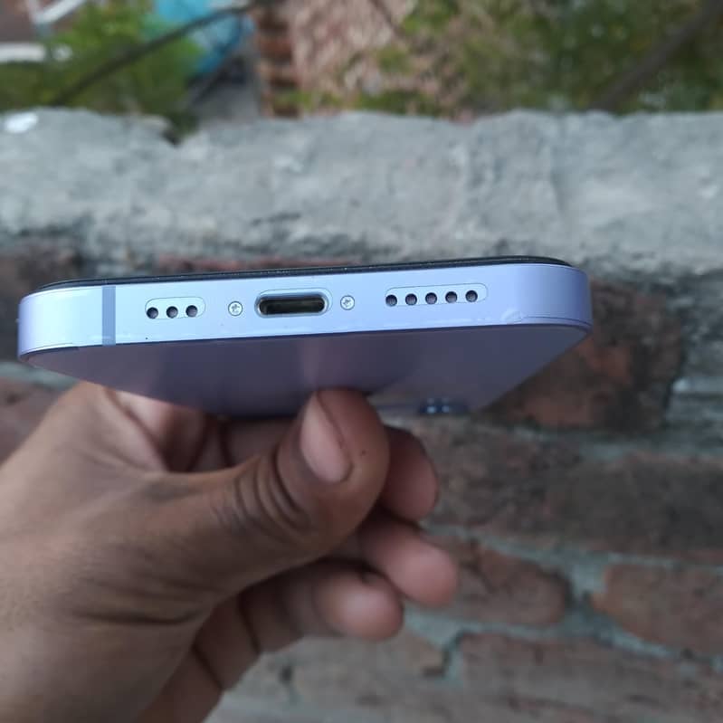 Apple iPhone 12 2