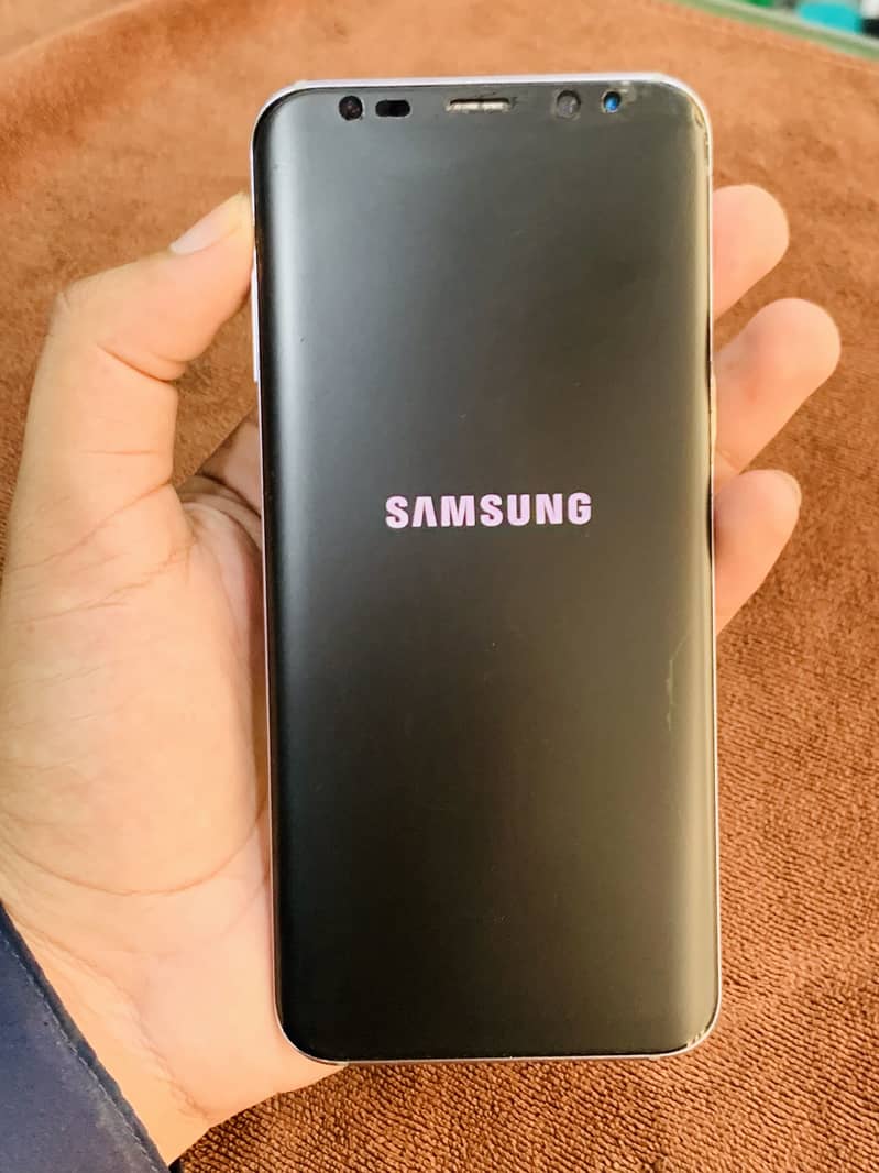 Samsung Mobile S8 Plus 1