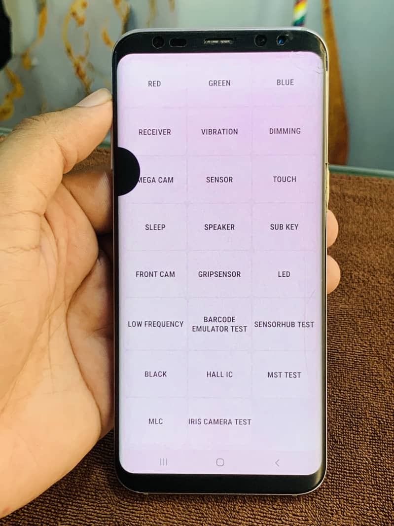 Samsung Mobile S8 Plus 3