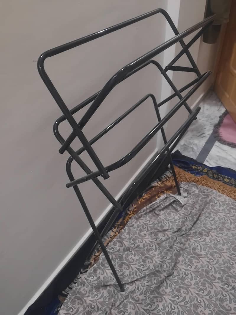 iron stand 3