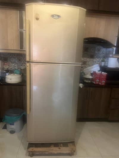 Haier HRF-380M Large Size Refrigerator for sale Excellent Condition,