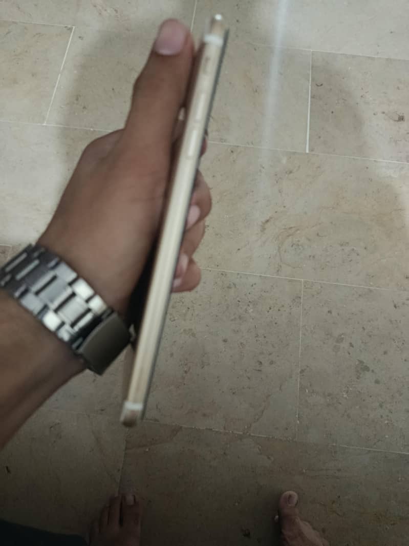 Apple iPhone 7 Plus 3