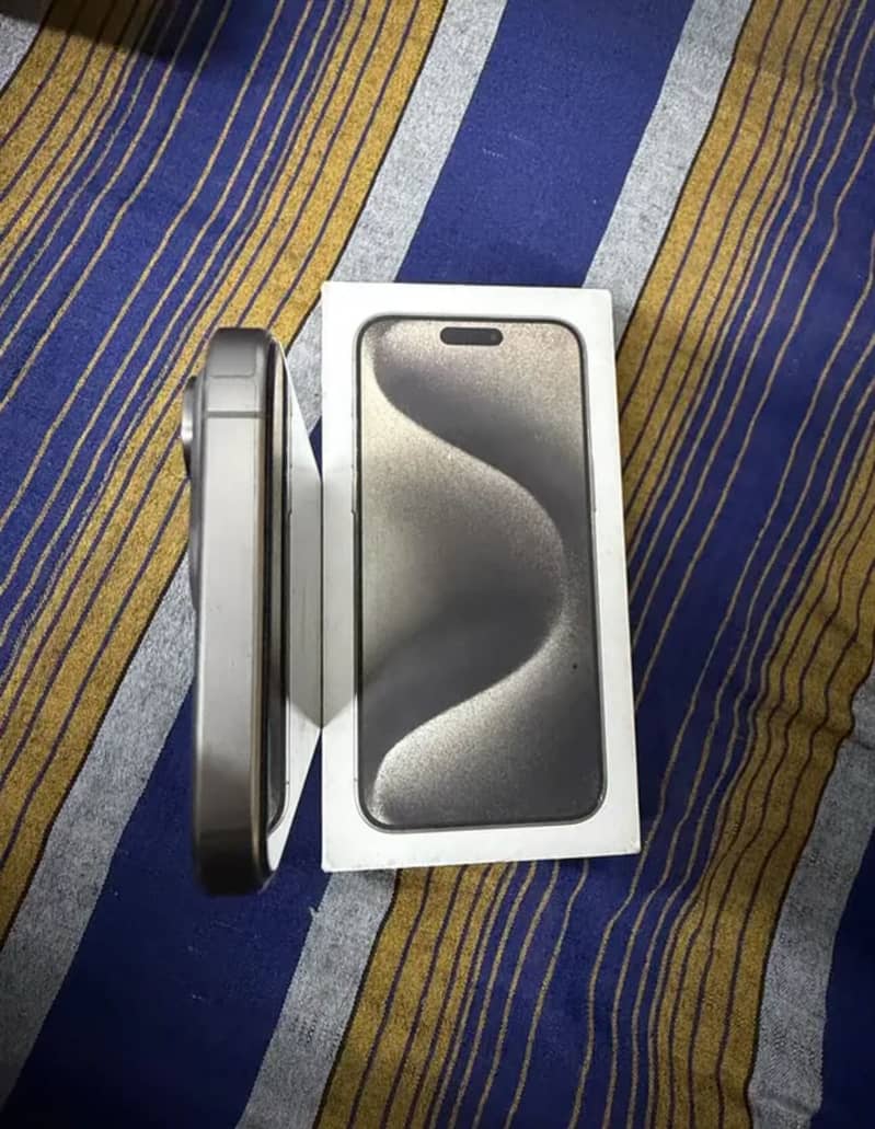 Apple iPhone 15 Pro Max 2