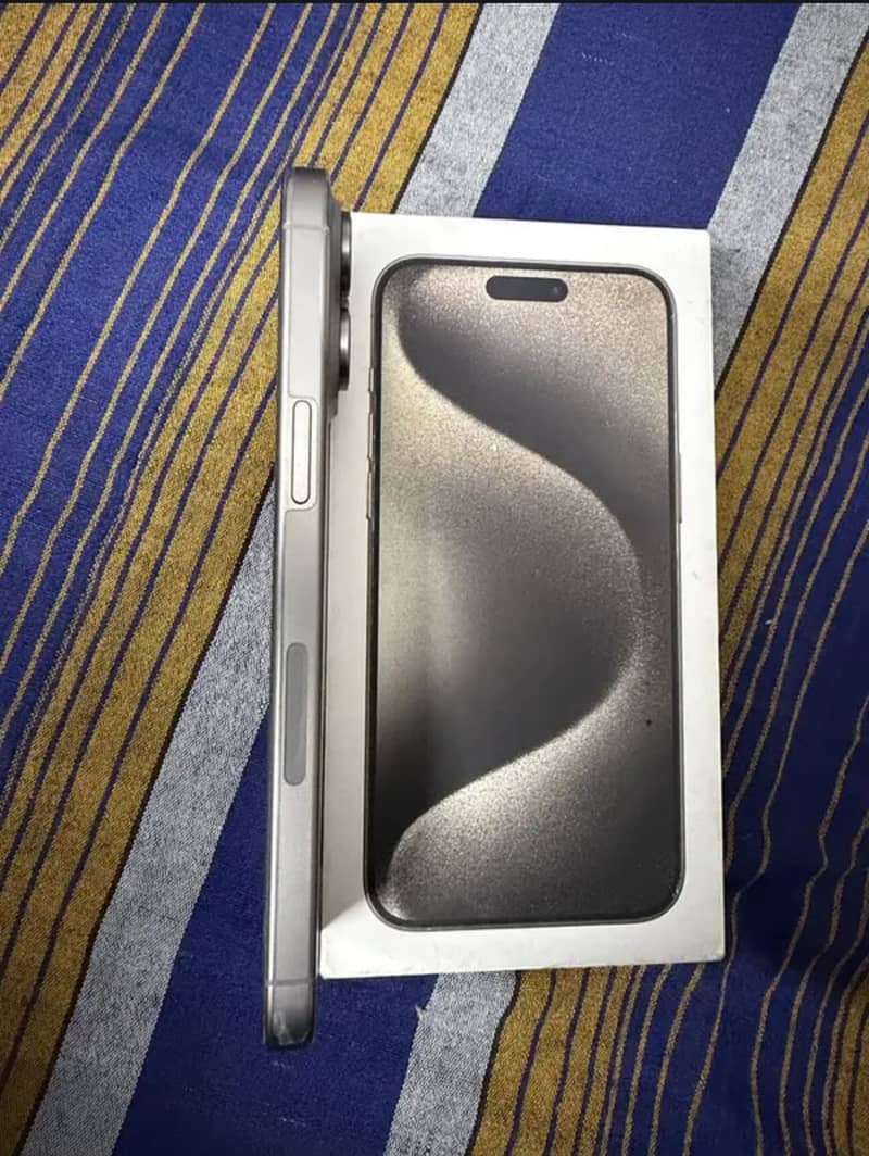Apple iPhone 15 Pro Max 5