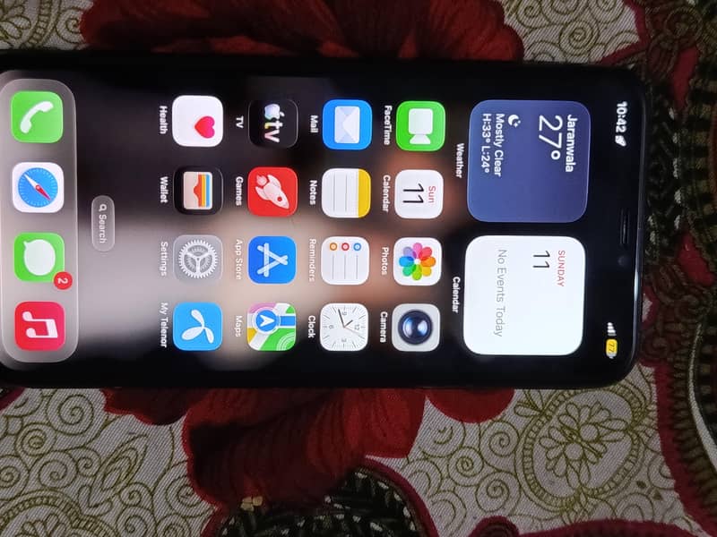 Apple iPhone 11 Pro Max 4