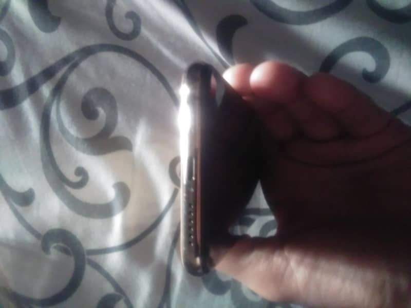 Apple iPhone XS 2