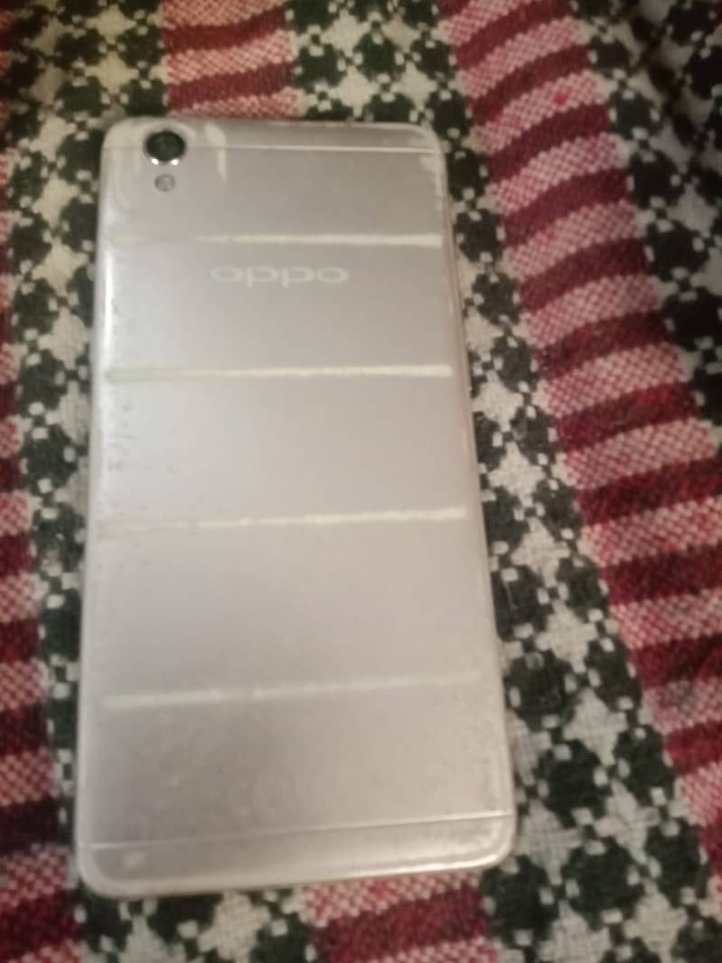 OPPO A37 1