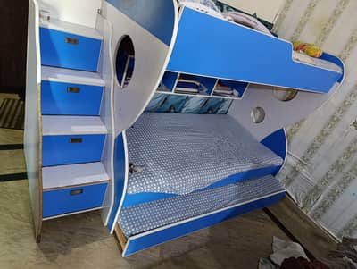 Kids bunker bed used three steps