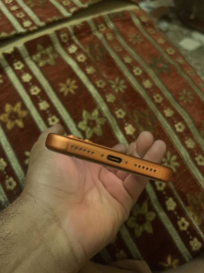 Apple iPhone 17 Pro Max 3