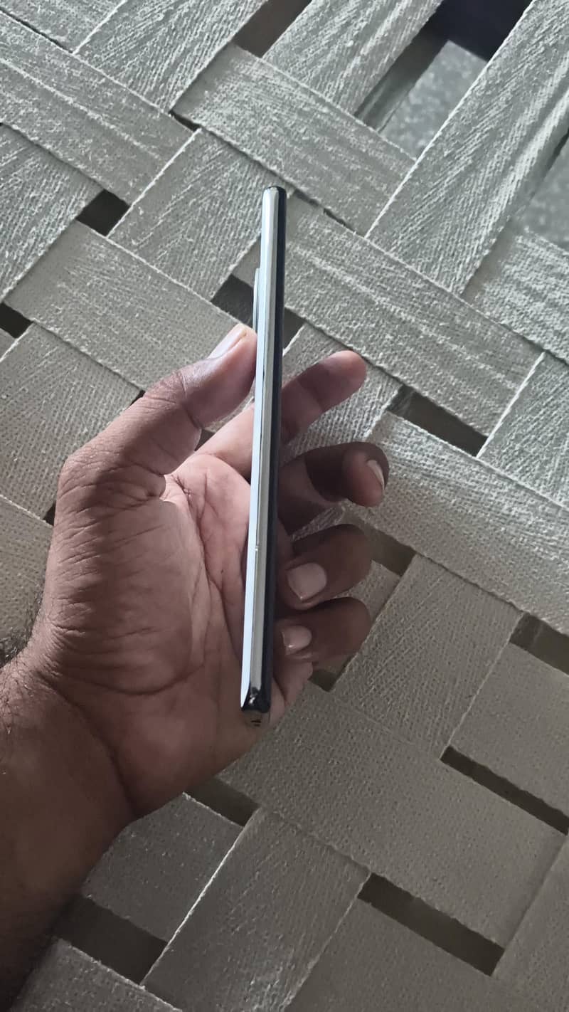 vivo v30e 4