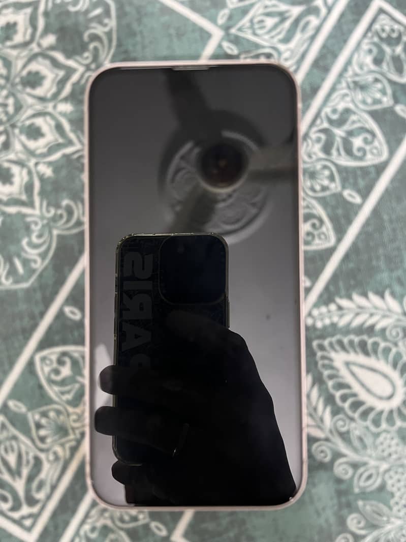 Apple iPhone 13 2