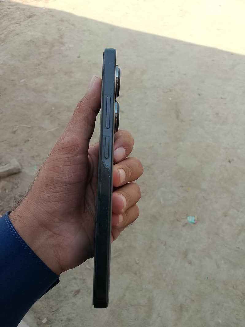 Xiaomi Redmi Note 13 Pro 3