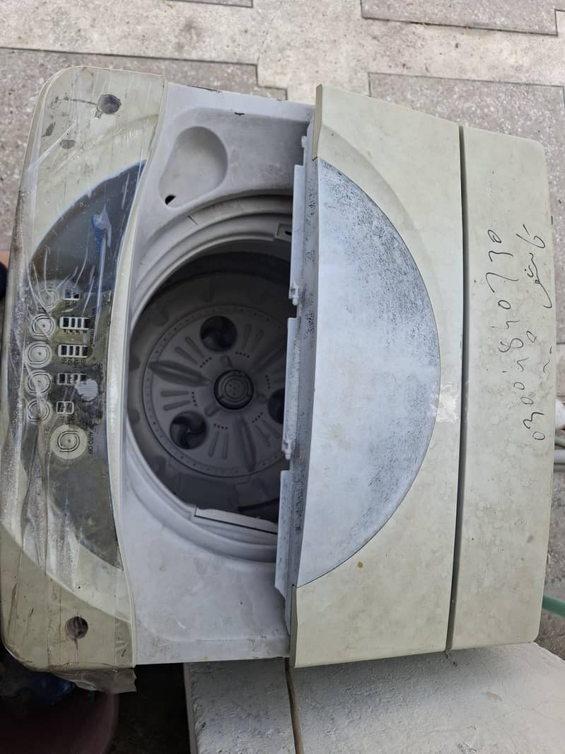 LG automatic washing machine 2