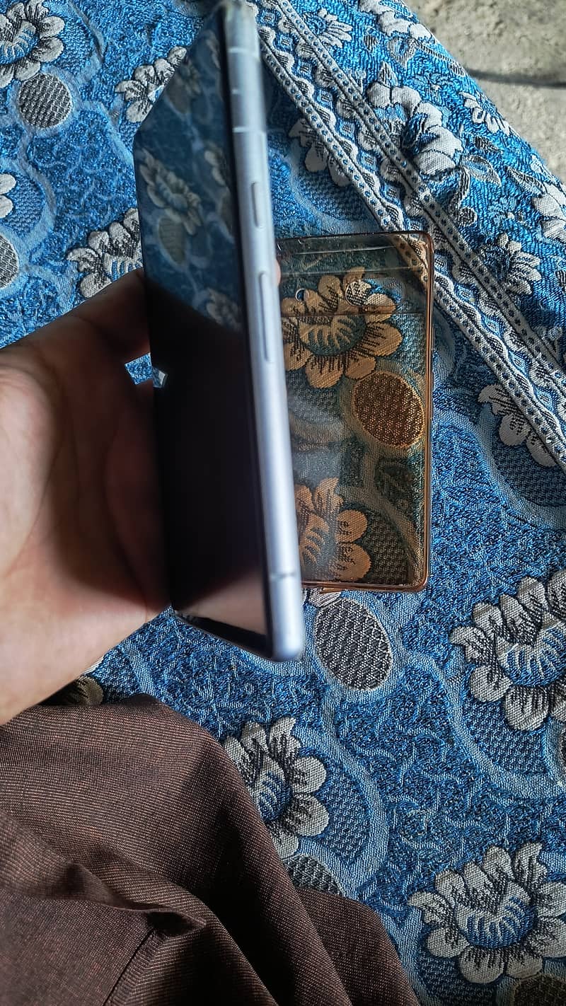 Google Pixel 7a 2